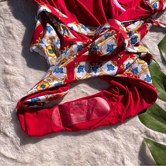 WeWoreWhat Vintage Danielle Belted One Piece Swimsuit - Picture 10 of 14